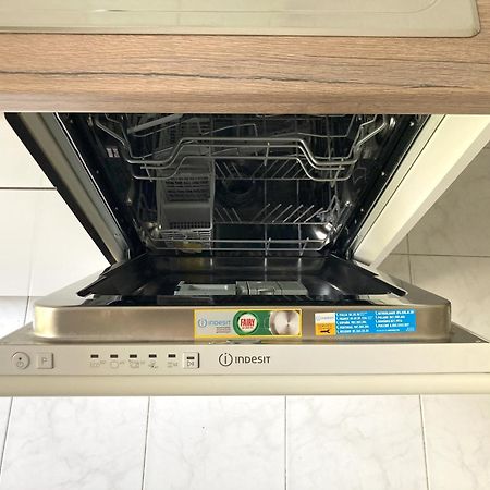 Via Gatteri 60 Apartment Триест Екстериор снимка